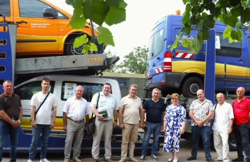 Німецьке місто передало Житомиру спецтранспорт для КП і сонячні панелі та інвертори для закладів освіти