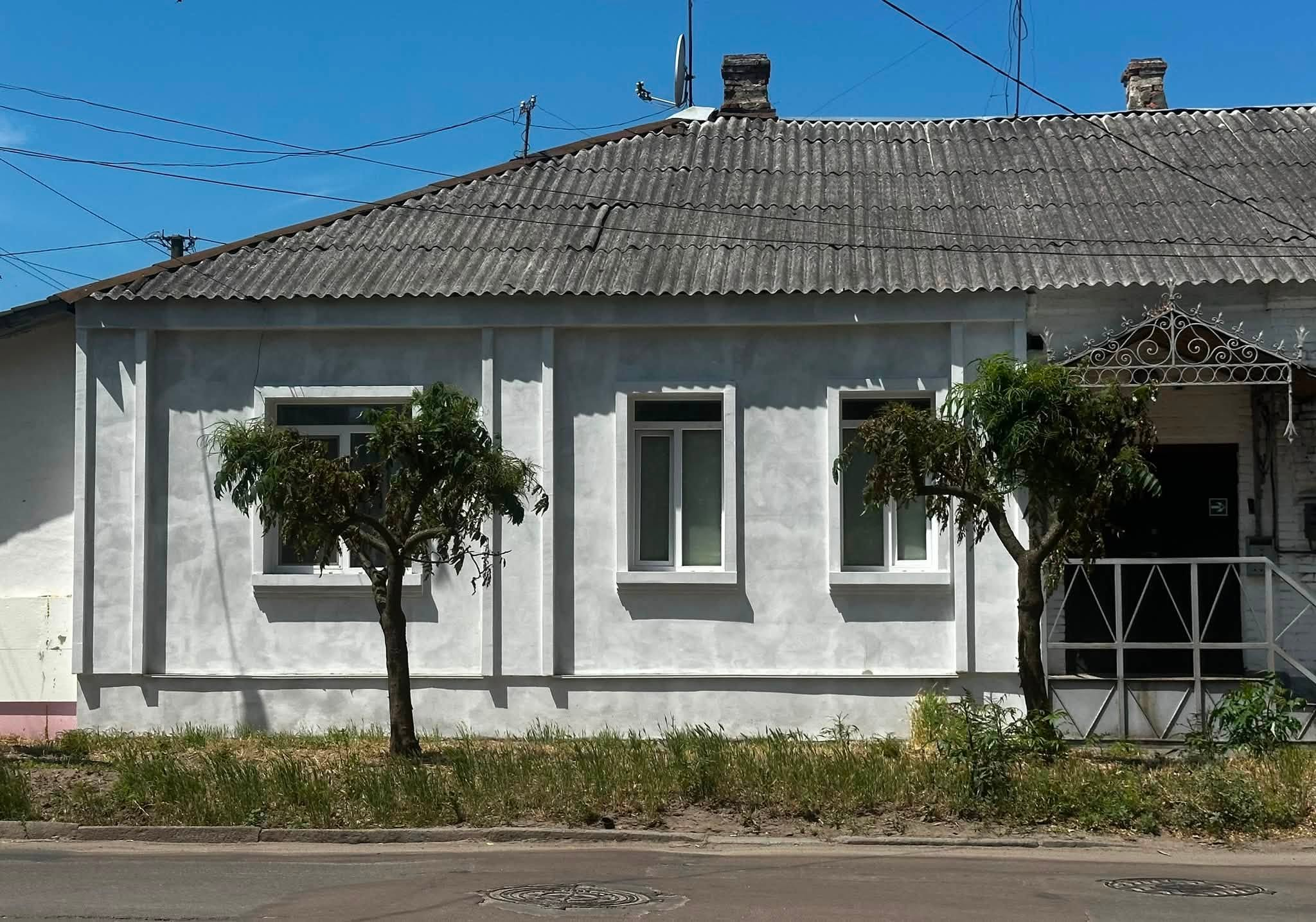 Історичну садибу на вулиці Довженка у Житомирі утеплили й перекрили всі декоративні елементи